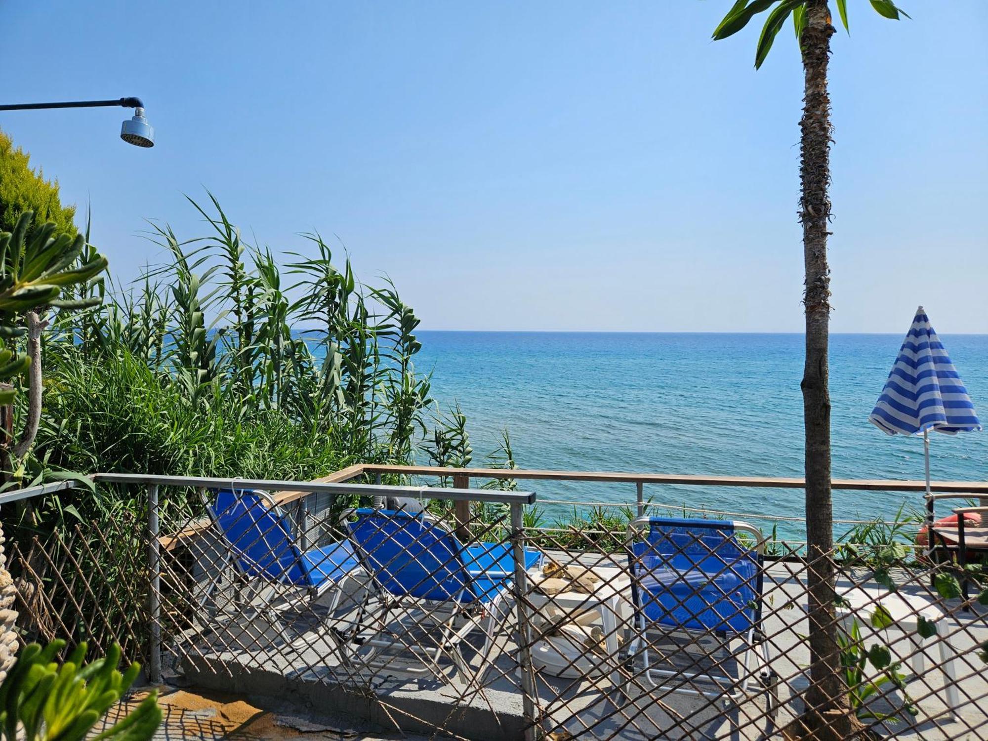Leta Apartments Agios Georgios  Ngoại thất bức ảnh