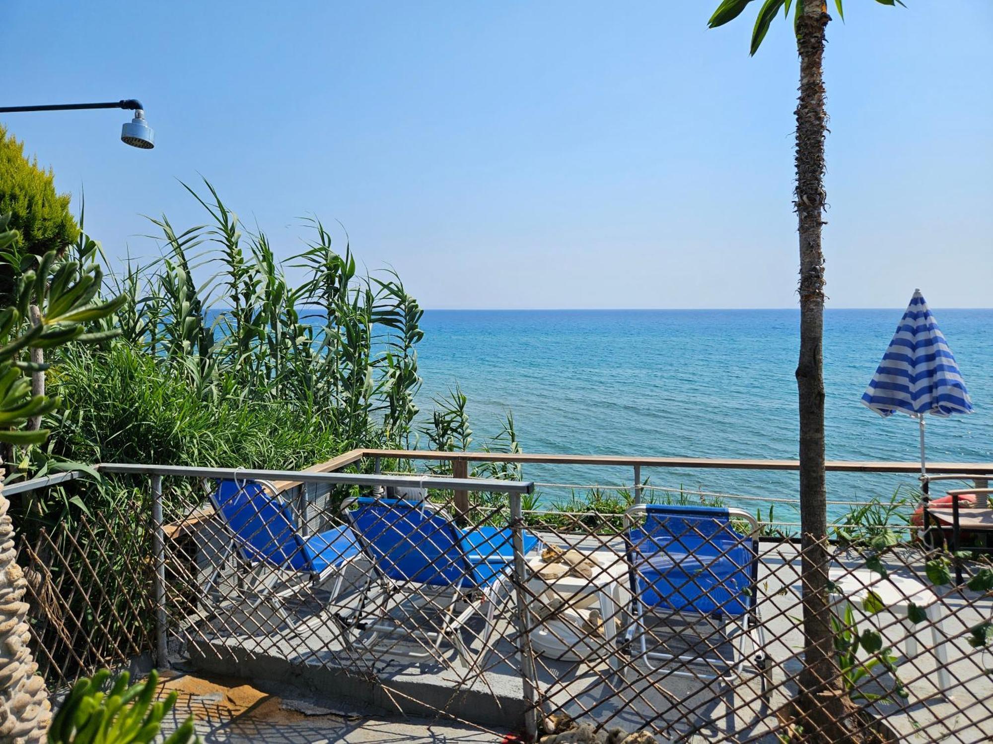 Leta Apartments Agios Georgios  Ngoại thất bức ảnh