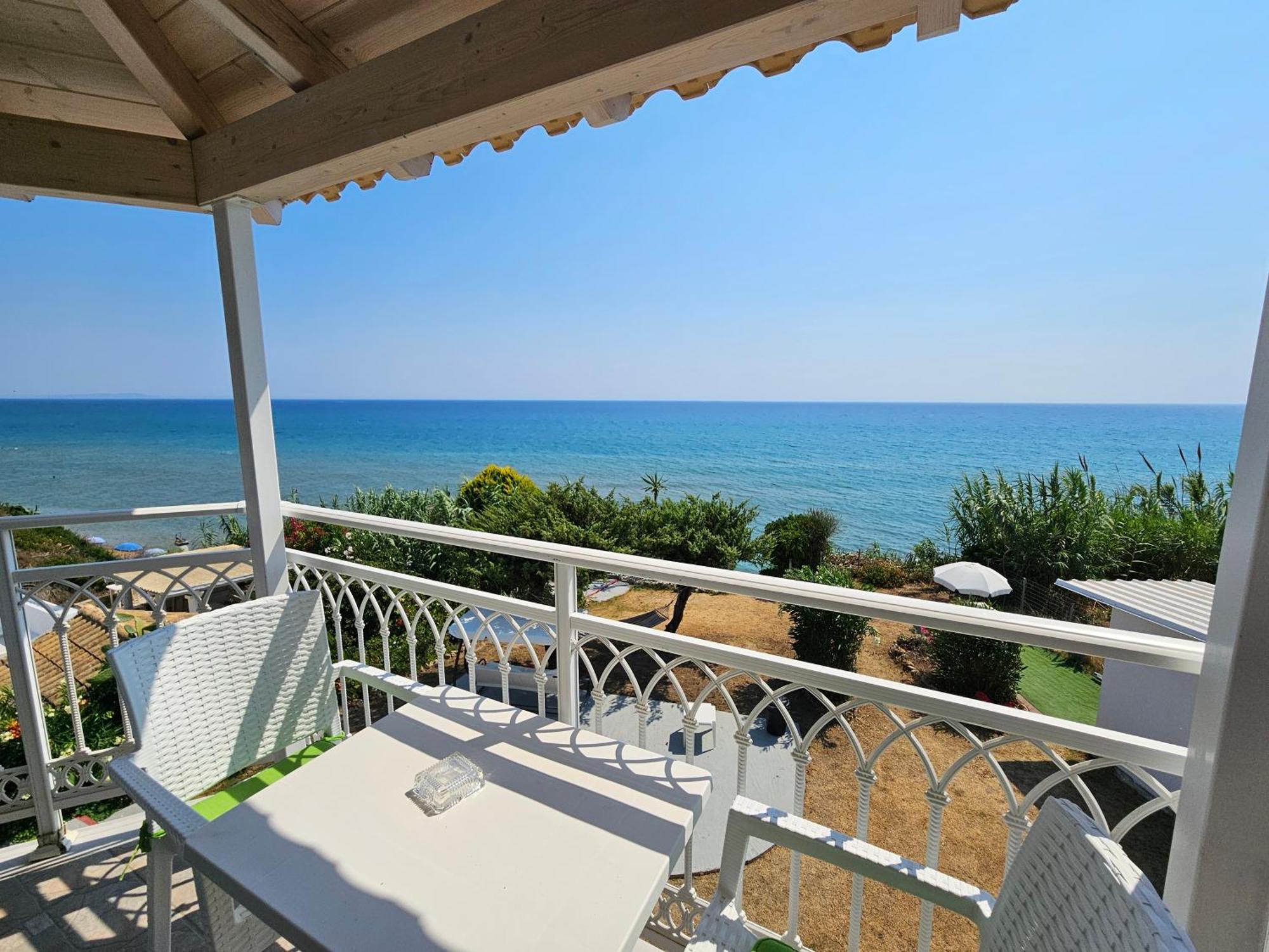Leta Apartments Agios Georgios  Ngoại thất bức ảnh