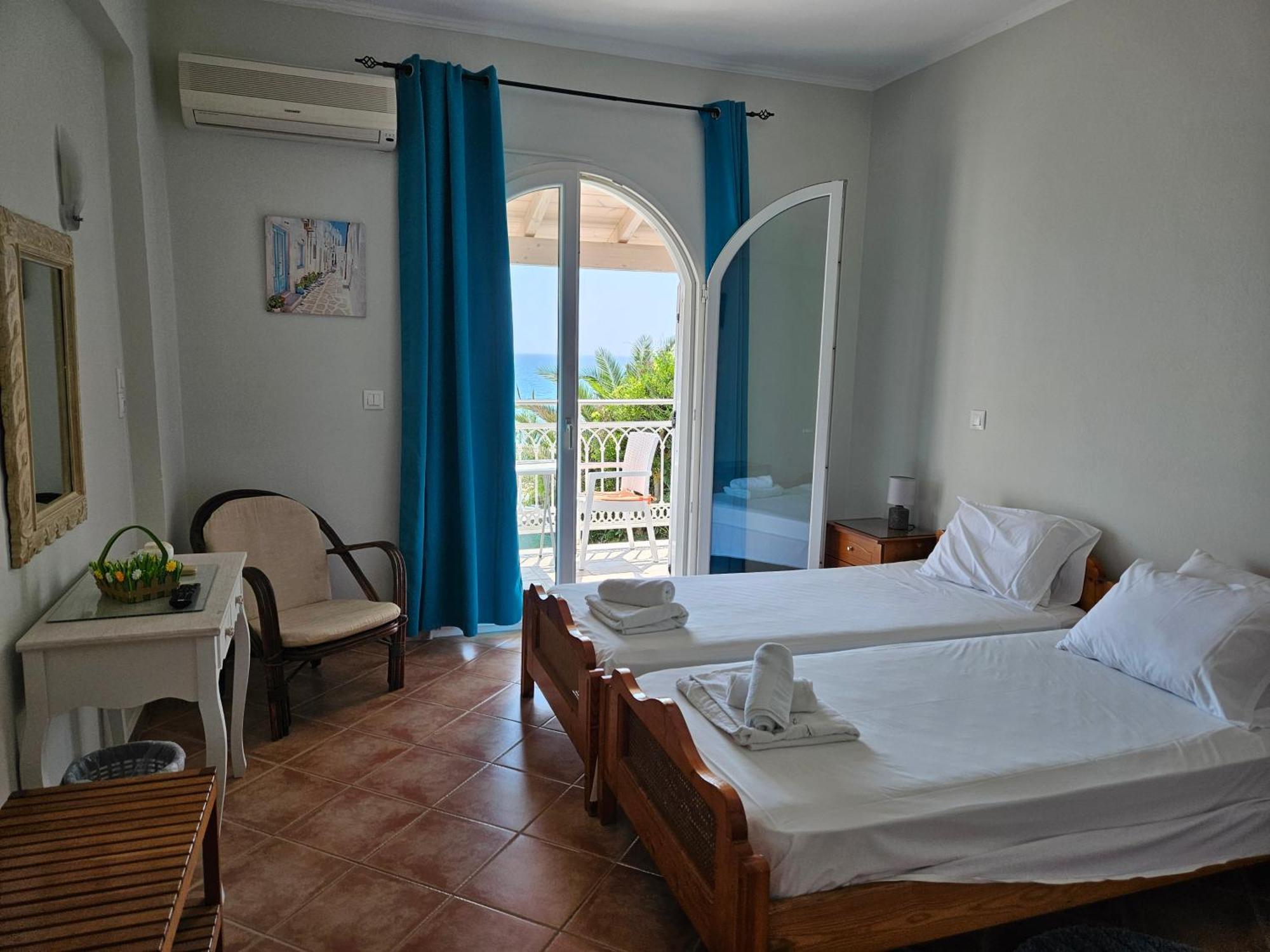 Leta Apartments Agios Georgios  Ngoại thất bức ảnh