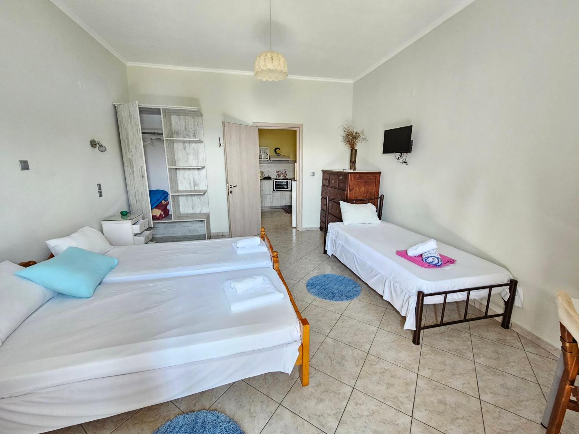 Leta Apartments Agios Georgios  Ngoại thất bức ảnh